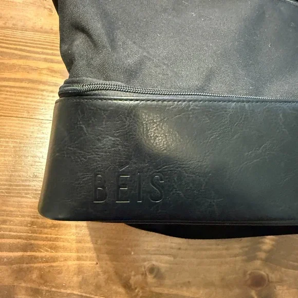 BEIS The Original Weekender Black Travel Bag Luggage Carry-On Vacation - Picture 2 of 11